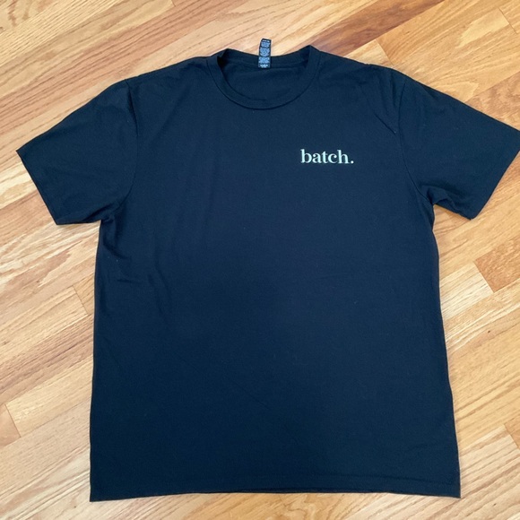 District Graphic T shirt Adult Crewneck shirt Black Size Large - Picture 1 of 6